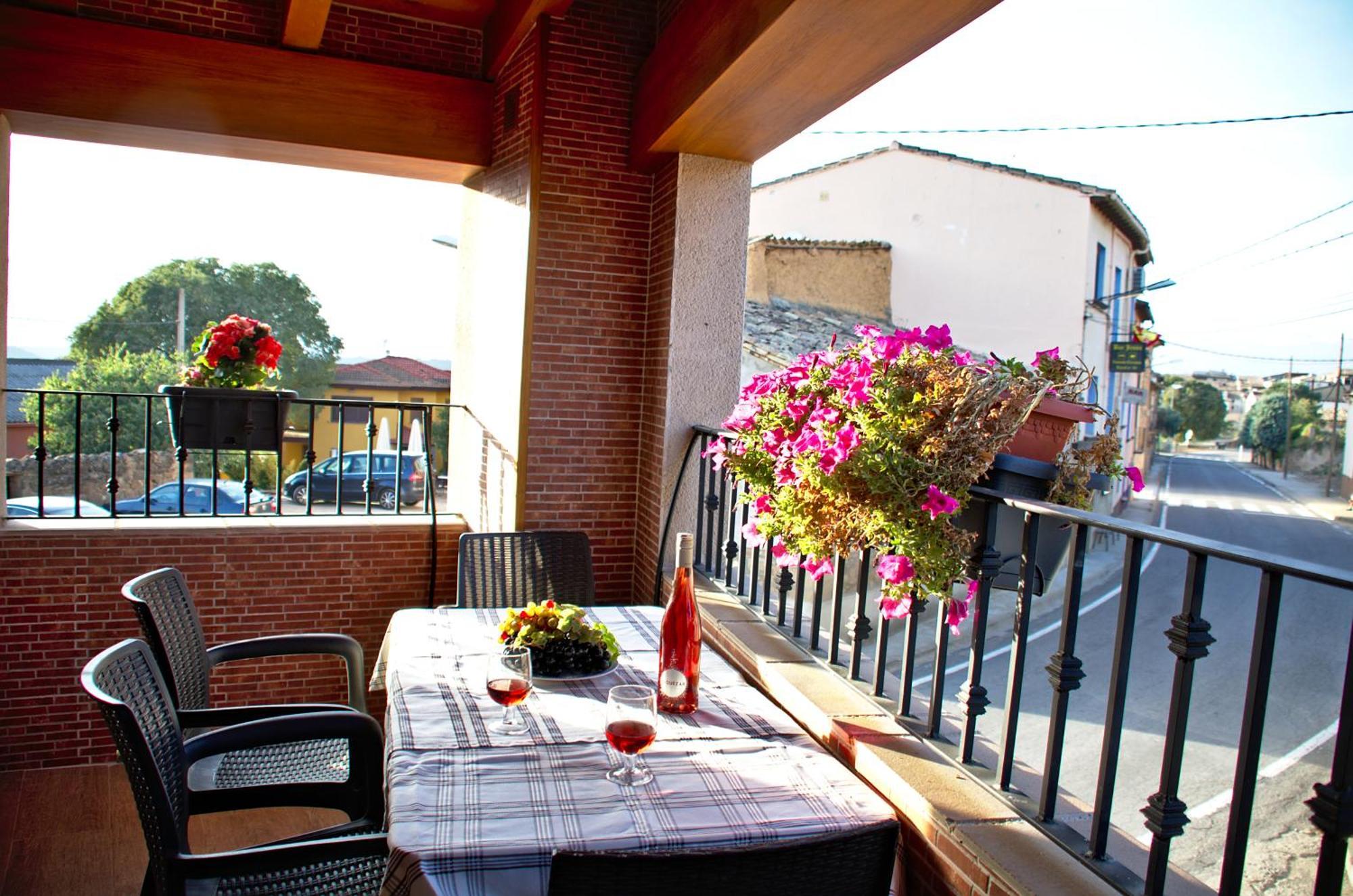 Gasthaus Casa Oliva La Bodegueta Abiego Exterior foto